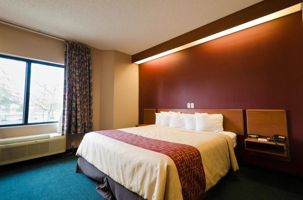 Chesapeake Inn And Suites Lexington Park Patuxent River Naval Air Station California Buitenkant foto