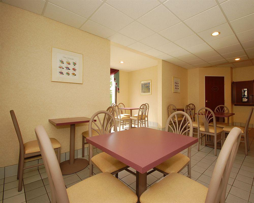 Chesapeake Inn And Suites Lexington Park Patuxent River Naval Air Station California Restaurant foto